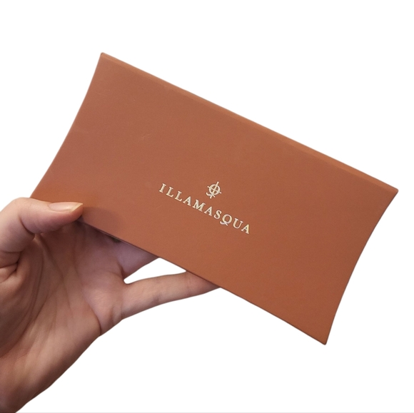 Illamasqua Unveiled Artistry Palette - Picture 3 of 4